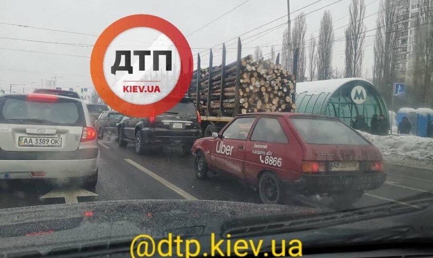 В Киеве заметили очень необычное такси Uber