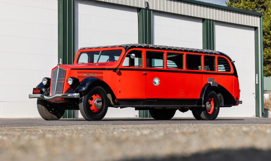 Vintage bus by Ukrainian designer put up for auction for $500,000 (photo) en